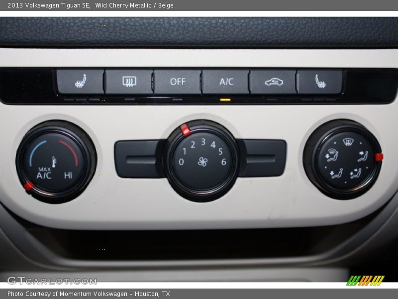 Controls of 2013 Tiguan SE