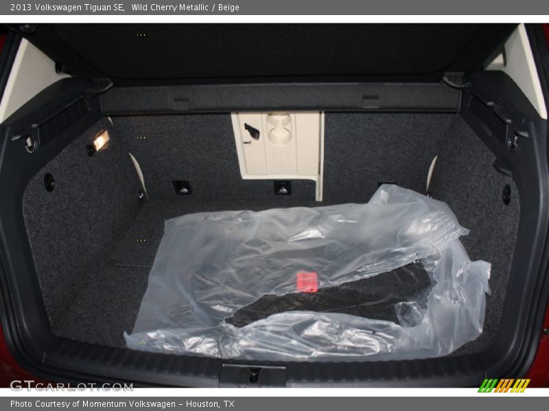  2013 Tiguan SE Trunk