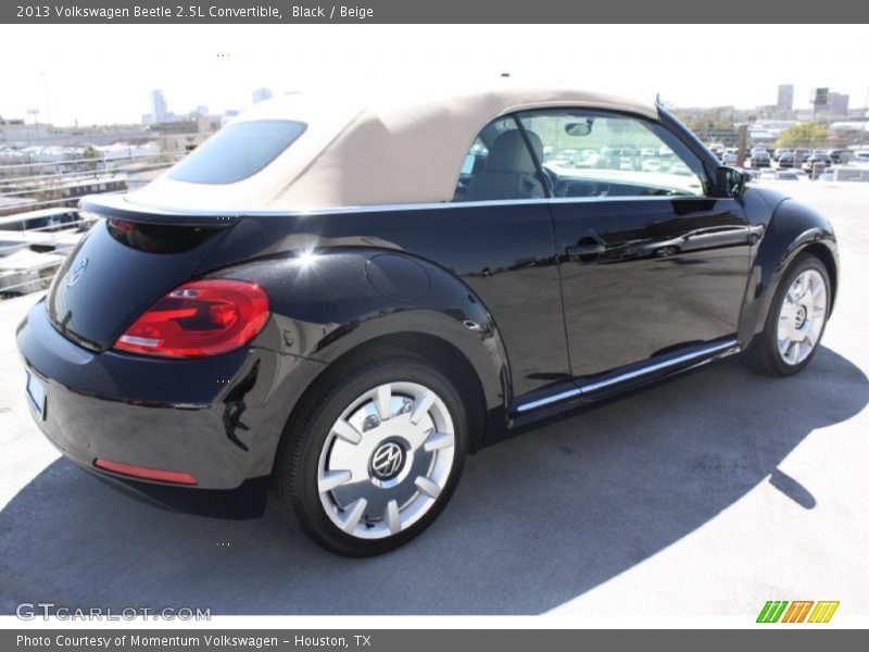 Black / Beige 2013 Volkswagen Beetle 2.5L Convertible