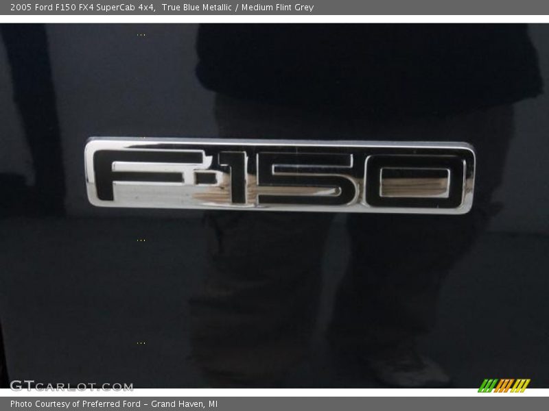  2005 F150 FX4 SuperCab 4x4 Logo