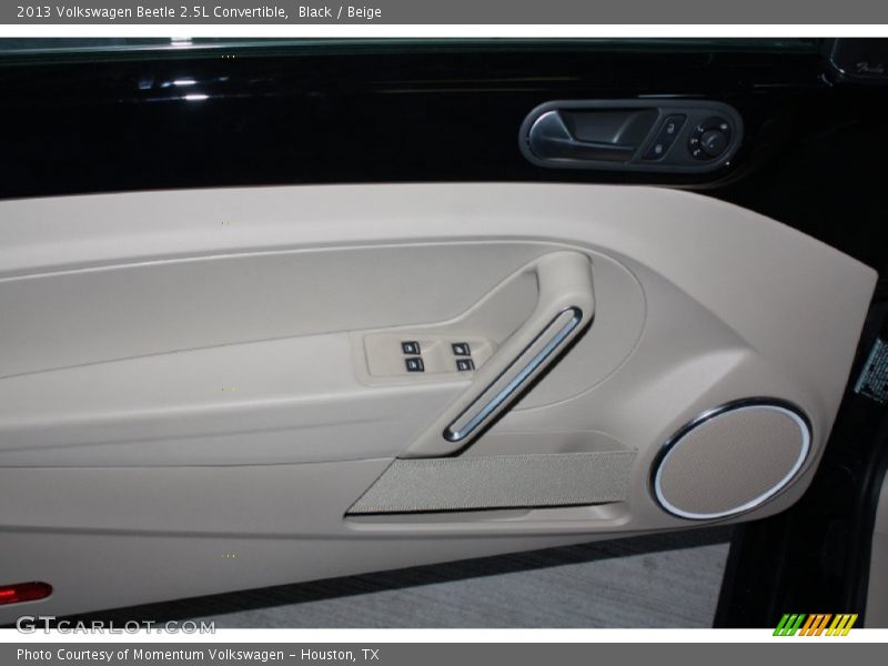 Black / Beige 2013 Volkswagen Beetle 2.5L Convertible