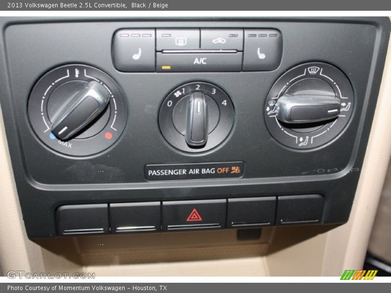 Controls of 2013 Beetle 2.5L Convertible