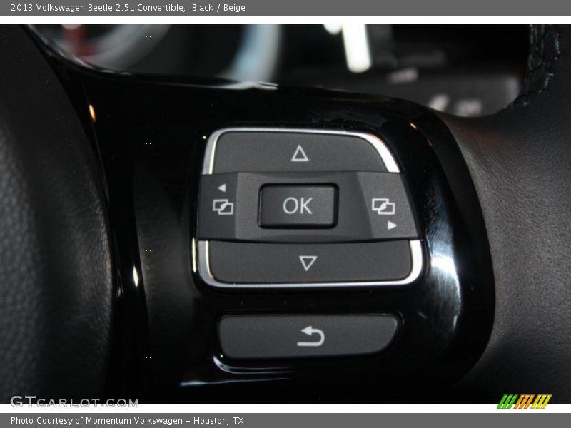Controls of 2013 Beetle 2.5L Convertible