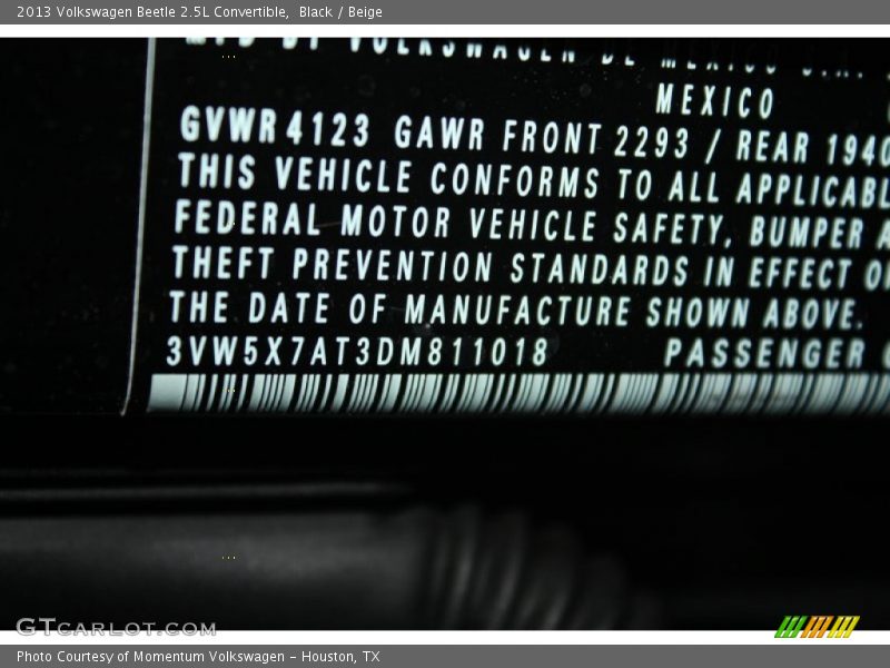 Black / Beige 2013 Volkswagen Beetle 2.5L Convertible