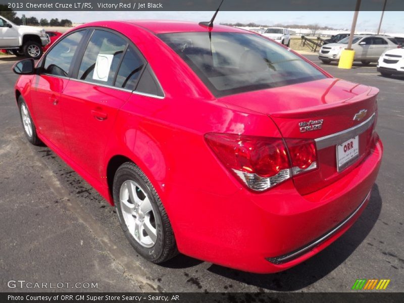 Victory Red / Jet Black 2013 Chevrolet Cruze LT/RS