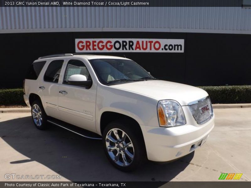 White Diamond Tricoat / Cocoa/Light Cashmere 2013 GMC Yukon Denali AWD