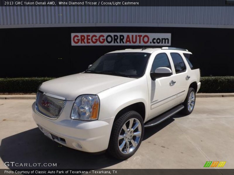 White Diamond Tricoat / Cocoa/Light Cashmere 2013 GMC Yukon Denali AWD