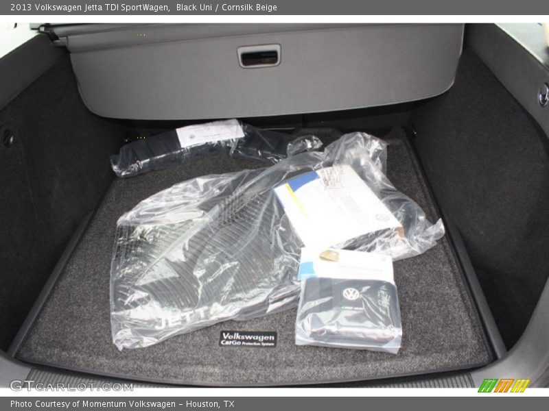 Black Uni / Cornsilk Beige 2013 Volkswagen Jetta TDI SportWagen