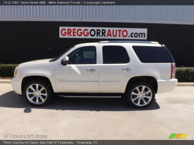 White Diamond Tricoat / Cocoa/Light Cashmere 2013 GMC Yukon Denali AWD
