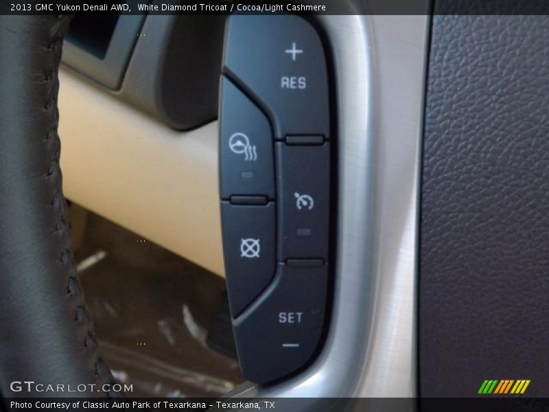 White Diamond Tricoat / Cocoa/Light Cashmere 2013 GMC Yukon Denali AWD