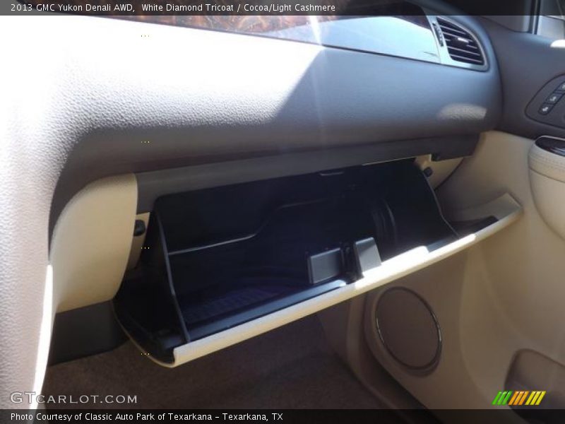 White Diamond Tricoat / Cocoa/Light Cashmere 2013 GMC Yukon Denali AWD