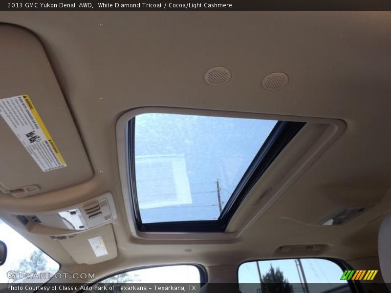 White Diamond Tricoat / Cocoa/Light Cashmere 2013 GMC Yukon Denali AWD