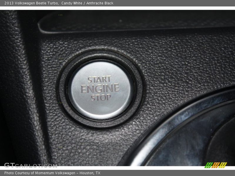 Candy White / Anthracite Black 2013 Volkswagen Beetle Turbo