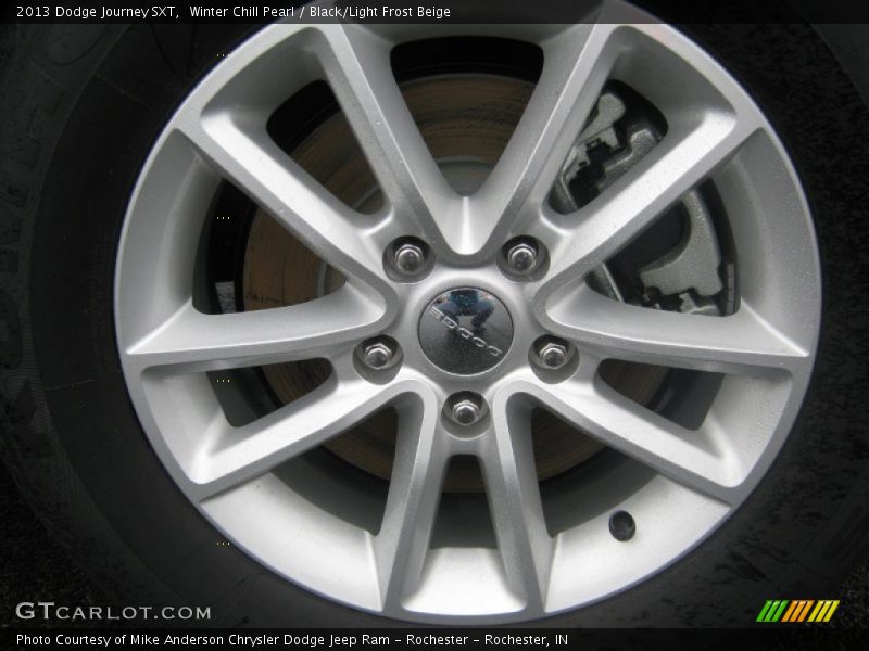 Winter Chill Pearl / Black/Light Frost Beige 2013 Dodge Journey SXT