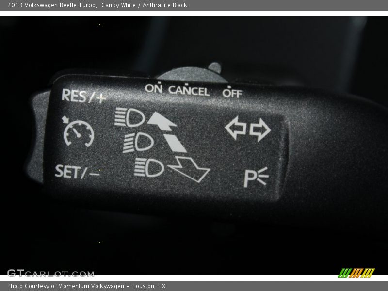 Candy White / Anthracite Black 2013 Volkswagen Beetle Turbo