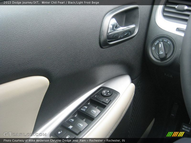 Winter Chill Pearl / Black/Light Frost Beige 2013 Dodge Journey SXT
