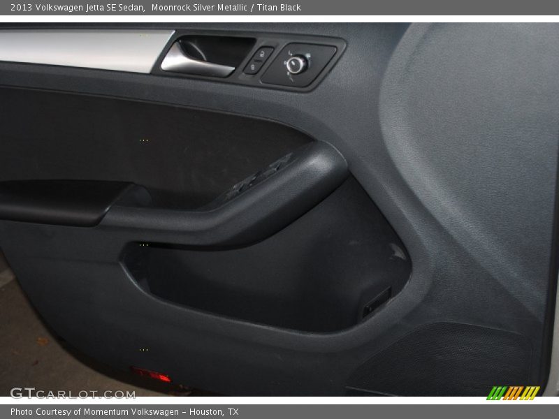 Moonrock Silver Metallic / Titan Black 2013 Volkswagen Jetta SE Sedan