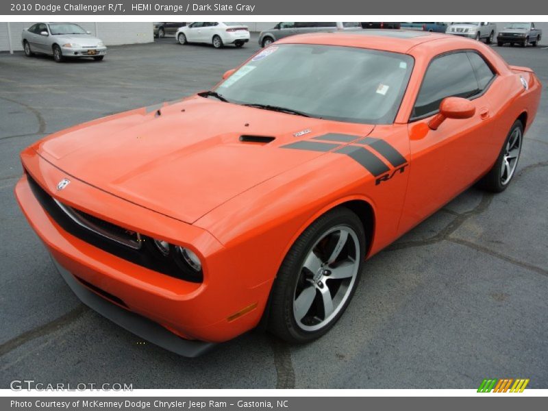 Front 3/4 View of 2010 Challenger R/T