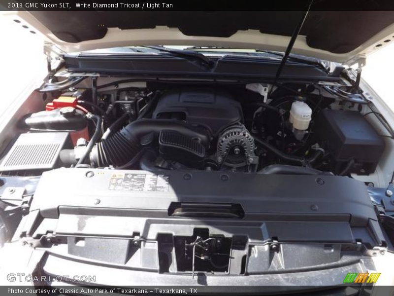 White Diamond Tricoat / Light Tan 2013 GMC Yukon SLT