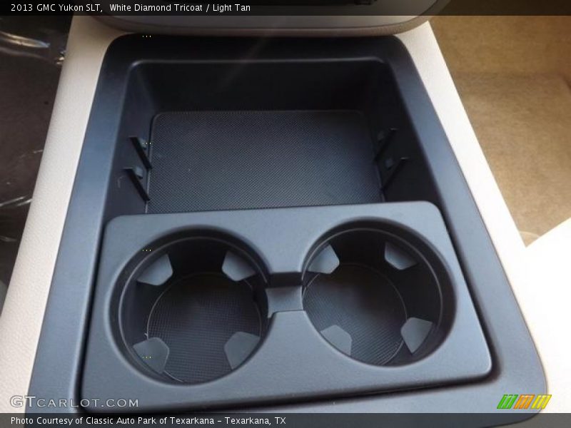 White Diamond Tricoat / Light Tan 2013 GMC Yukon SLT