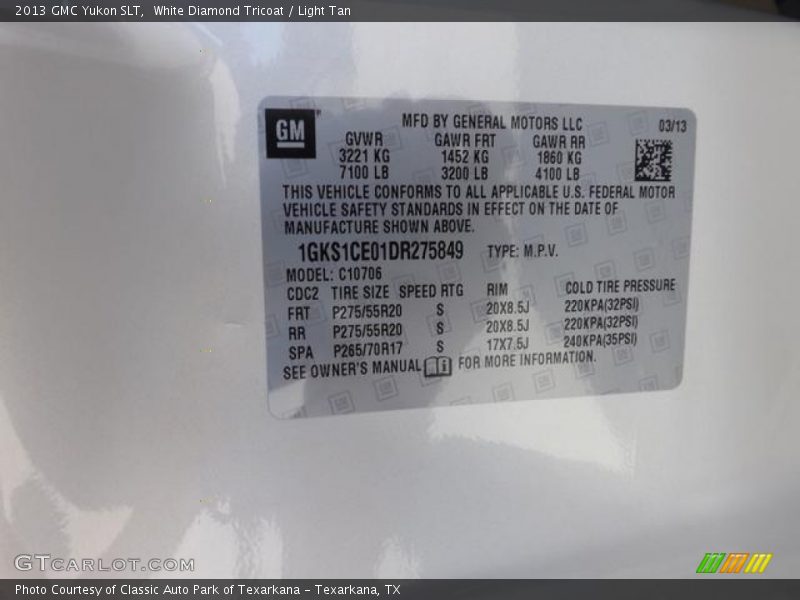 White Diamond Tricoat / Light Tan 2013 GMC Yukon SLT