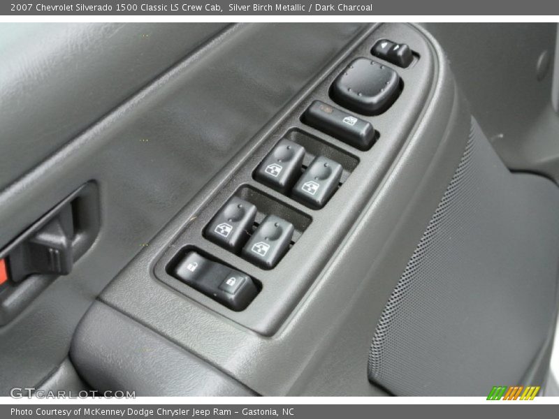 Silver Birch Metallic / Dark Charcoal 2007 Chevrolet Silverado 1500 Classic LS Crew Cab
