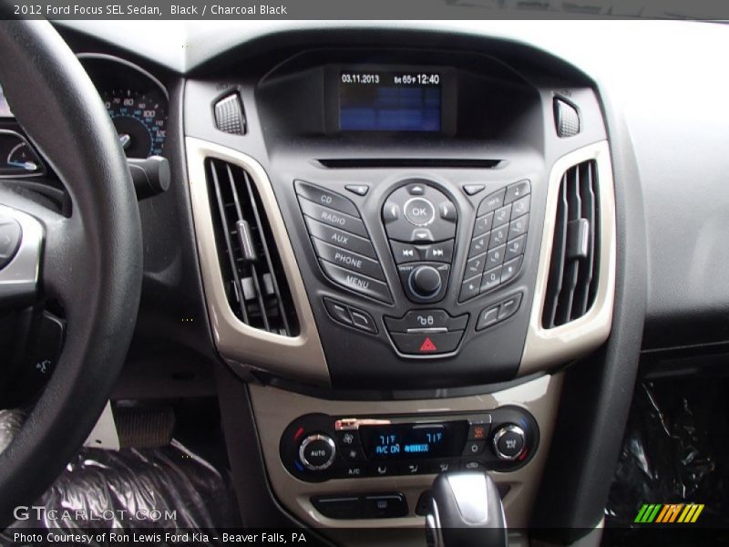 Black / Charcoal Black 2012 Ford Focus SEL Sedan