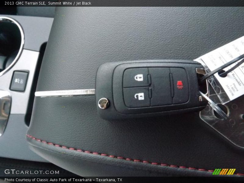 Summit White / Jet Black 2013 GMC Terrain SLE
