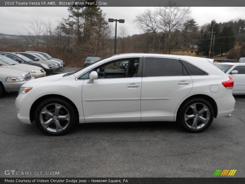 Blizzard White Pearl / Gray 2010 Toyota Venza V6 AWD