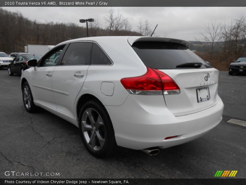 Blizzard White Pearl / Gray 2010 Toyota Venza V6 AWD