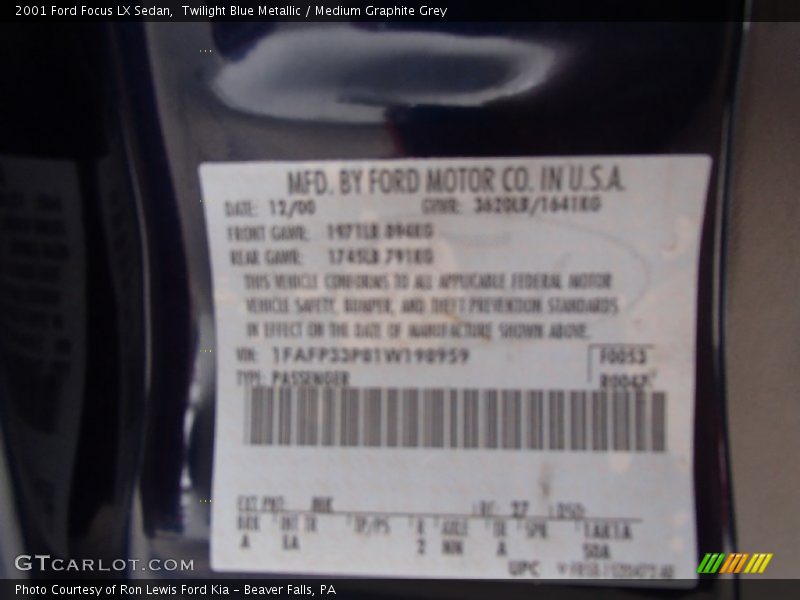 Twilight Blue Metallic / Medium Graphite Grey 2001 Ford Focus LX Sedan