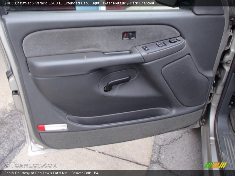 Door Panel of 2003 Silverado 1500 LS Extended Cab