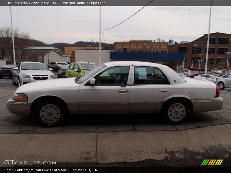 Vibrant White / Light Flint 2005 Mercury Grand Marquis GS