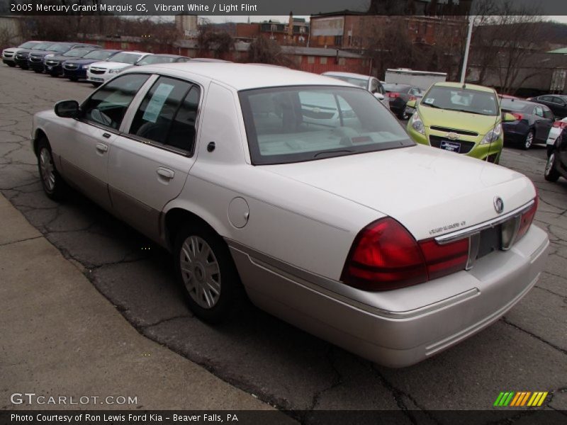 Vibrant White / Light Flint 2005 Mercury Grand Marquis GS