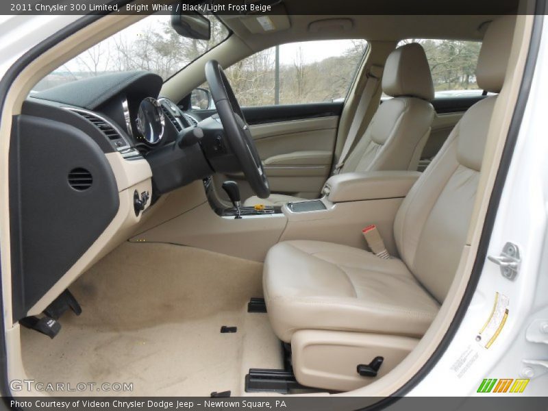 Bright White / Black/Light Frost Beige 2011 Chrysler 300 Limited