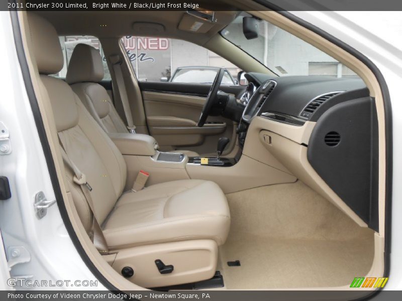 Bright White / Black/Light Frost Beige 2011 Chrysler 300 Limited