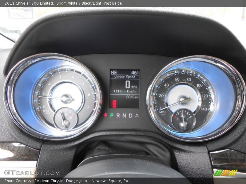 Bright White / Black/Light Frost Beige 2011 Chrysler 300 Limited