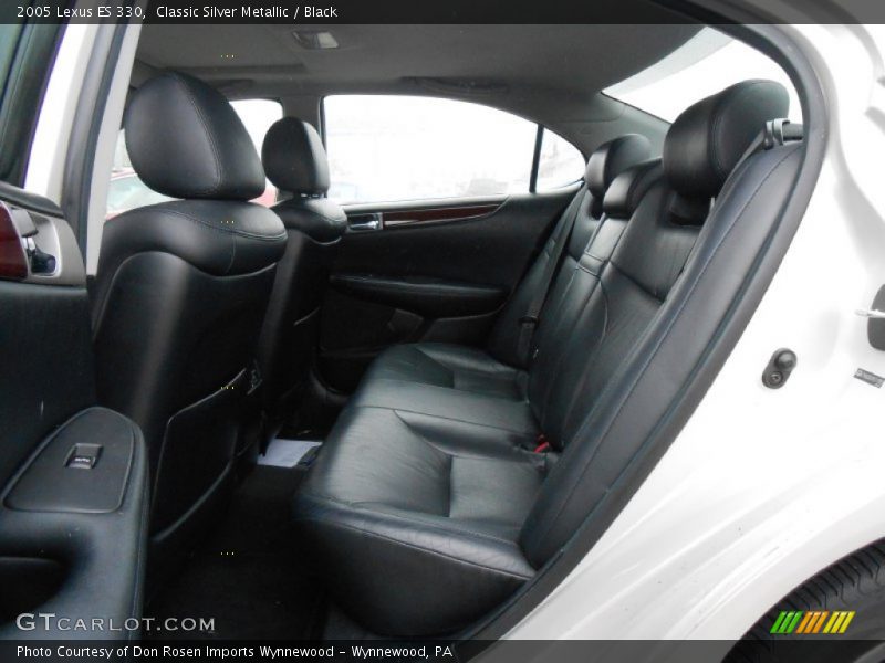 Classic Silver Metallic / Black 2005 Lexus ES 330