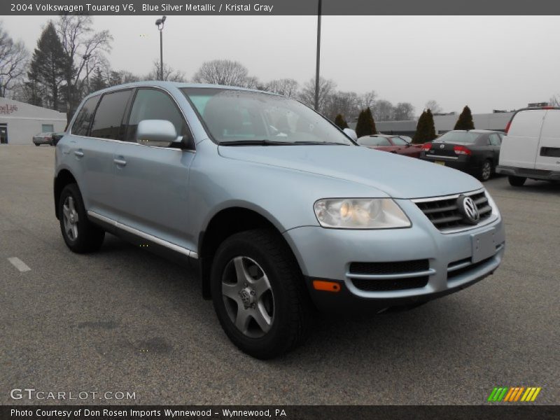 Front 3/4 View of 2004 Touareg V6