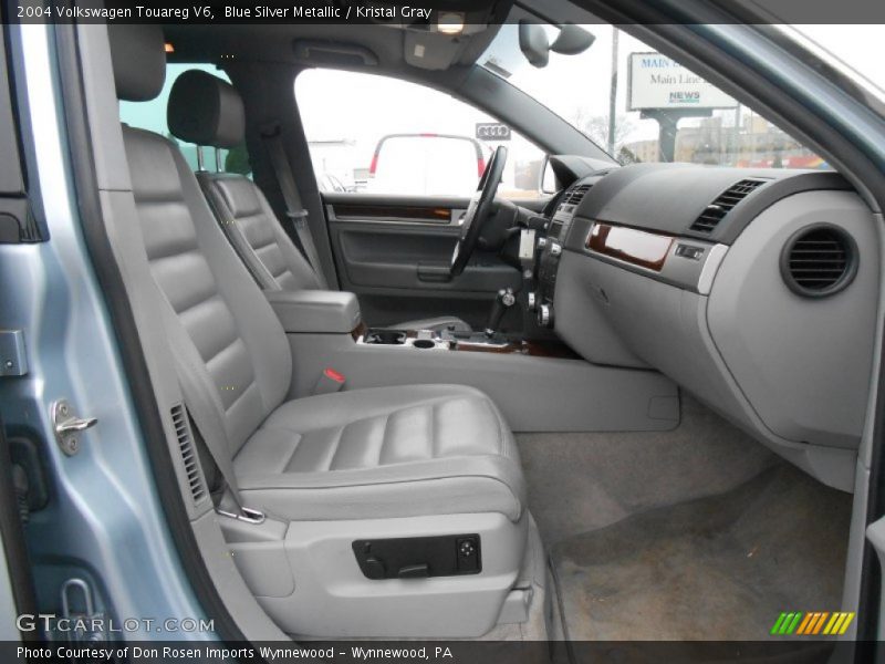 Front Seat of 2004 Touareg V6