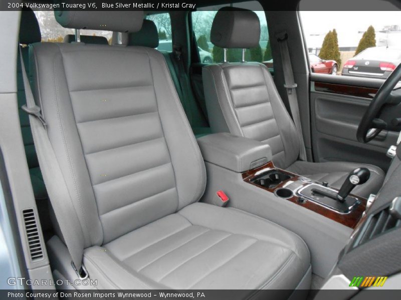 Front Seat of 2004 Touareg V6