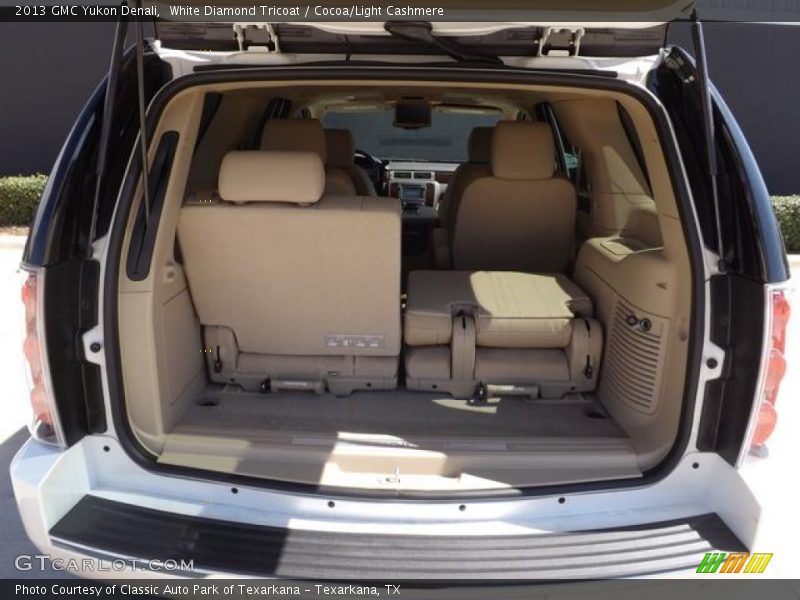 White Diamond Tricoat / Cocoa/Light Cashmere 2013 GMC Yukon Denali