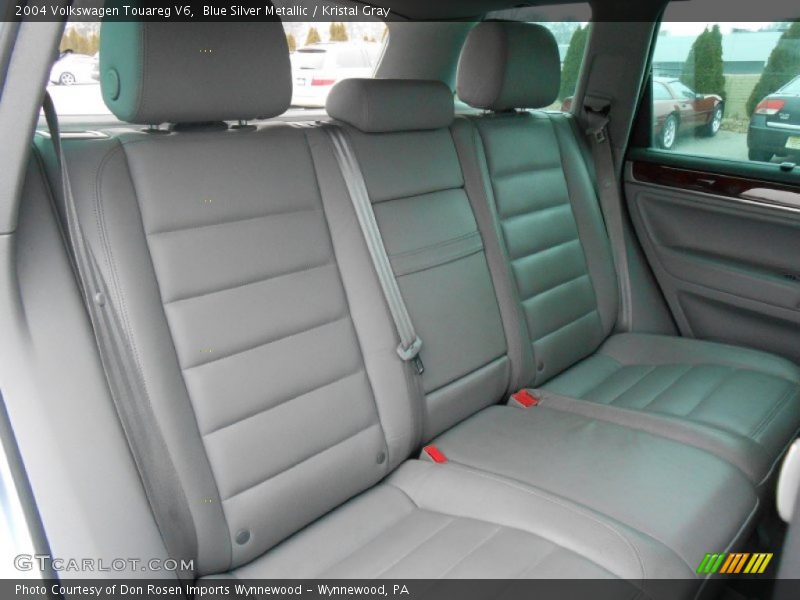Rear Seat of 2004 Touareg V6