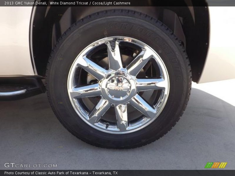 White Diamond Tricoat / Cocoa/Light Cashmere 2013 GMC Yukon Denali