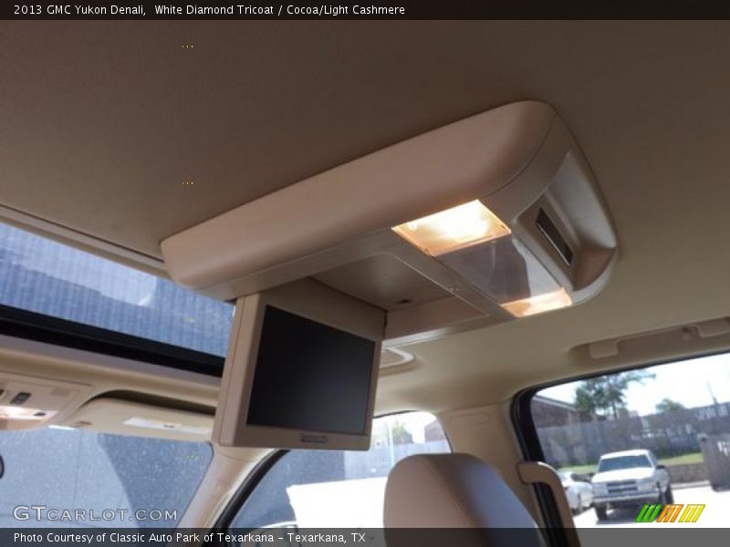 White Diamond Tricoat / Cocoa/Light Cashmere 2013 GMC Yukon Denali