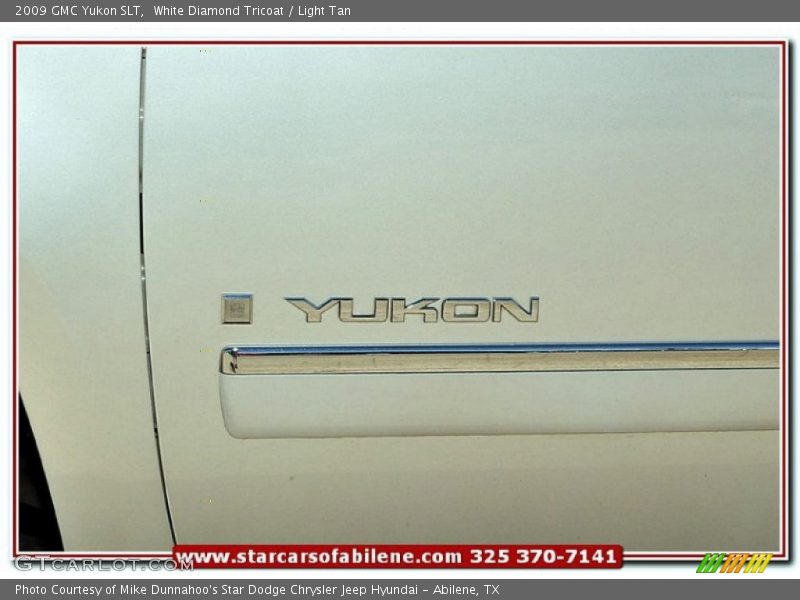 White Diamond Tricoat / Light Tan 2009 GMC Yukon SLT