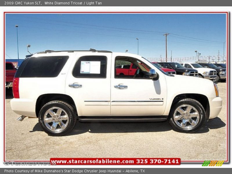 White Diamond Tricoat / Light Tan 2009 GMC Yukon SLT