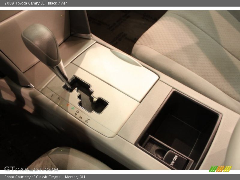 Black / Ash 2009 Toyota Camry LE