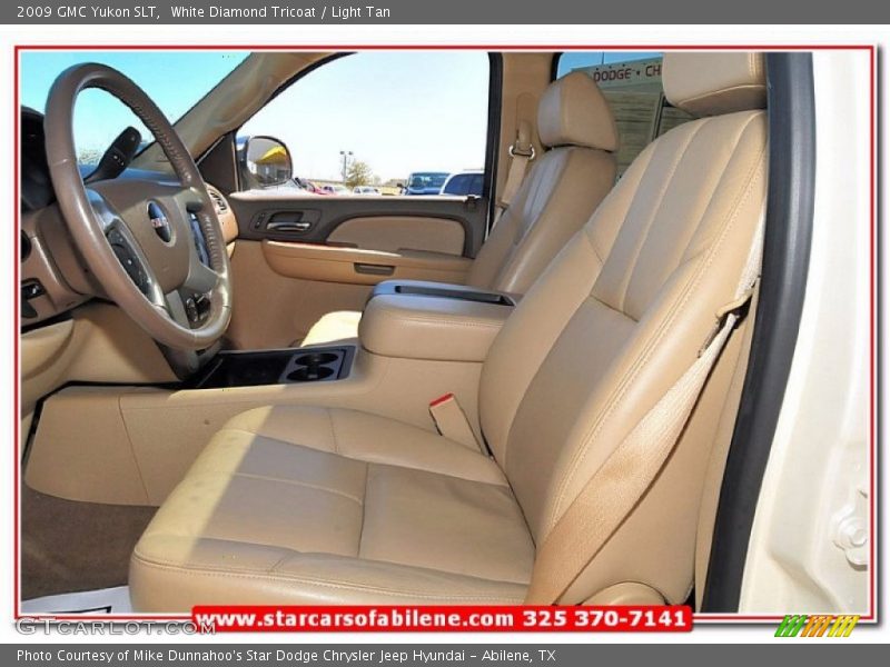 White Diamond Tricoat / Light Tan 2009 GMC Yukon SLT