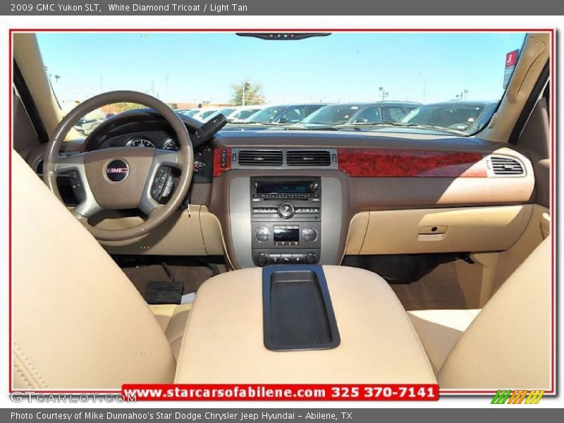 White Diamond Tricoat / Light Tan 2009 GMC Yukon SLT